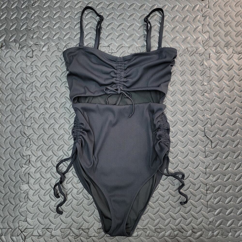 Aerie One-Piece Cut Out Swimsuit Resortwear Spring Break Vacation Beach Ready